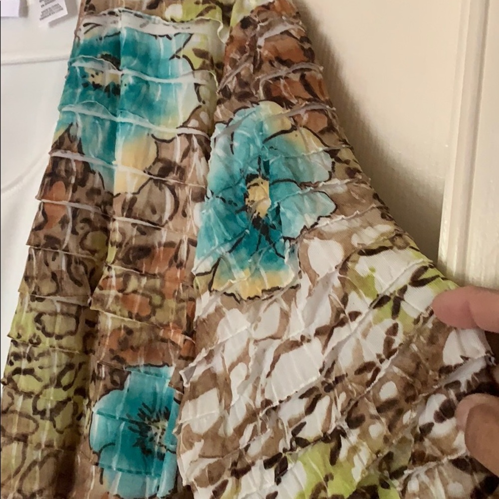 RUFFLE JACKET & TANK - Picture 4 of 6